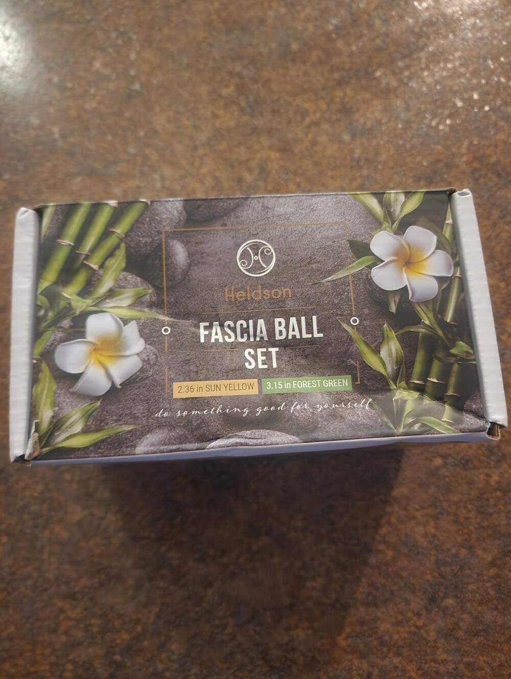 Fascia Ball Set in Sun Yellow & Forest Green